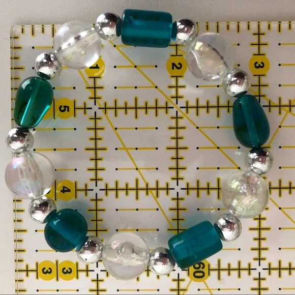 NEW Handcrafted Bracelet (Teal) - Picture 4 of 5